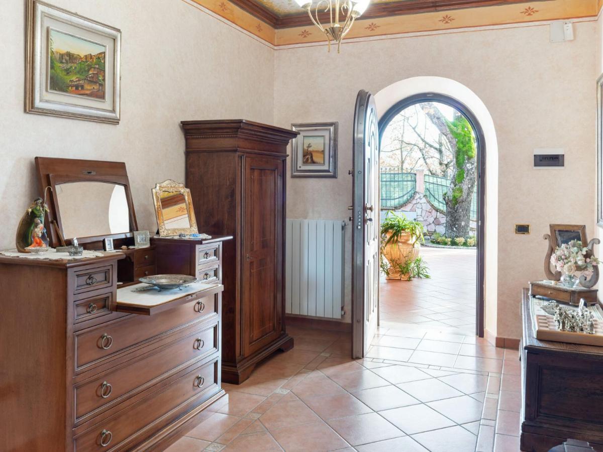 Fascinating Apartment in Tagliacozzo with Garden Esterno foto