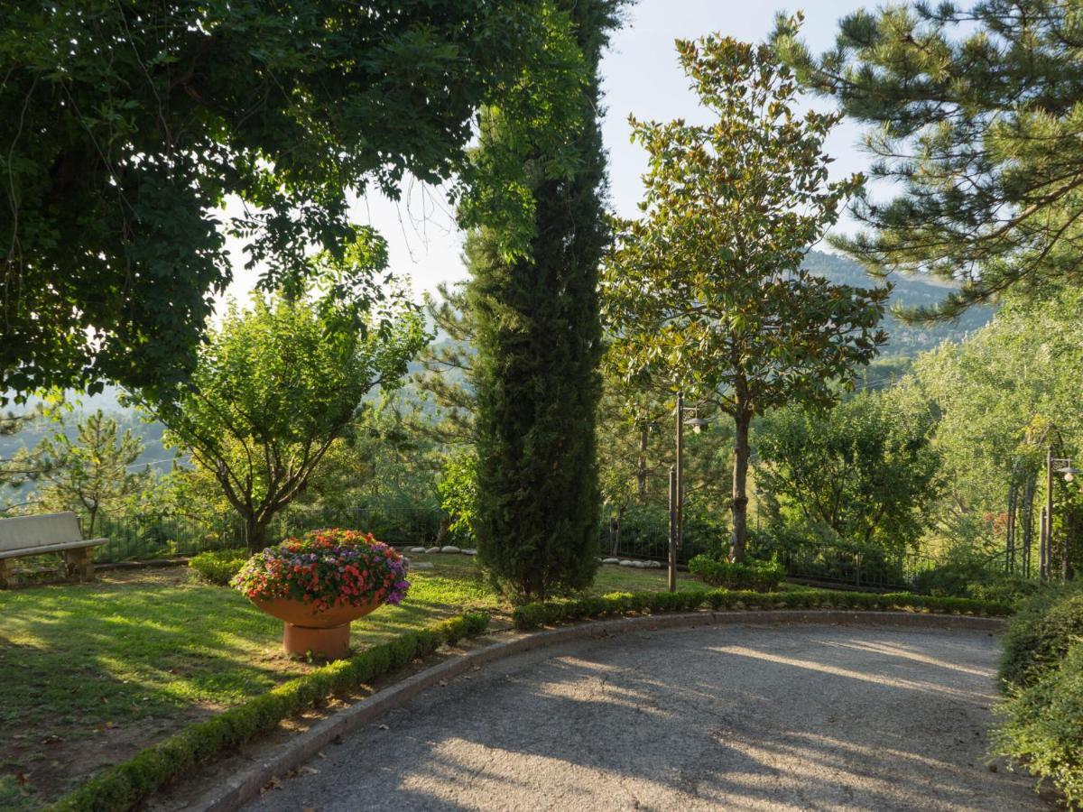Fascinating Apartment in Tagliacozzo with Garden Esterno foto