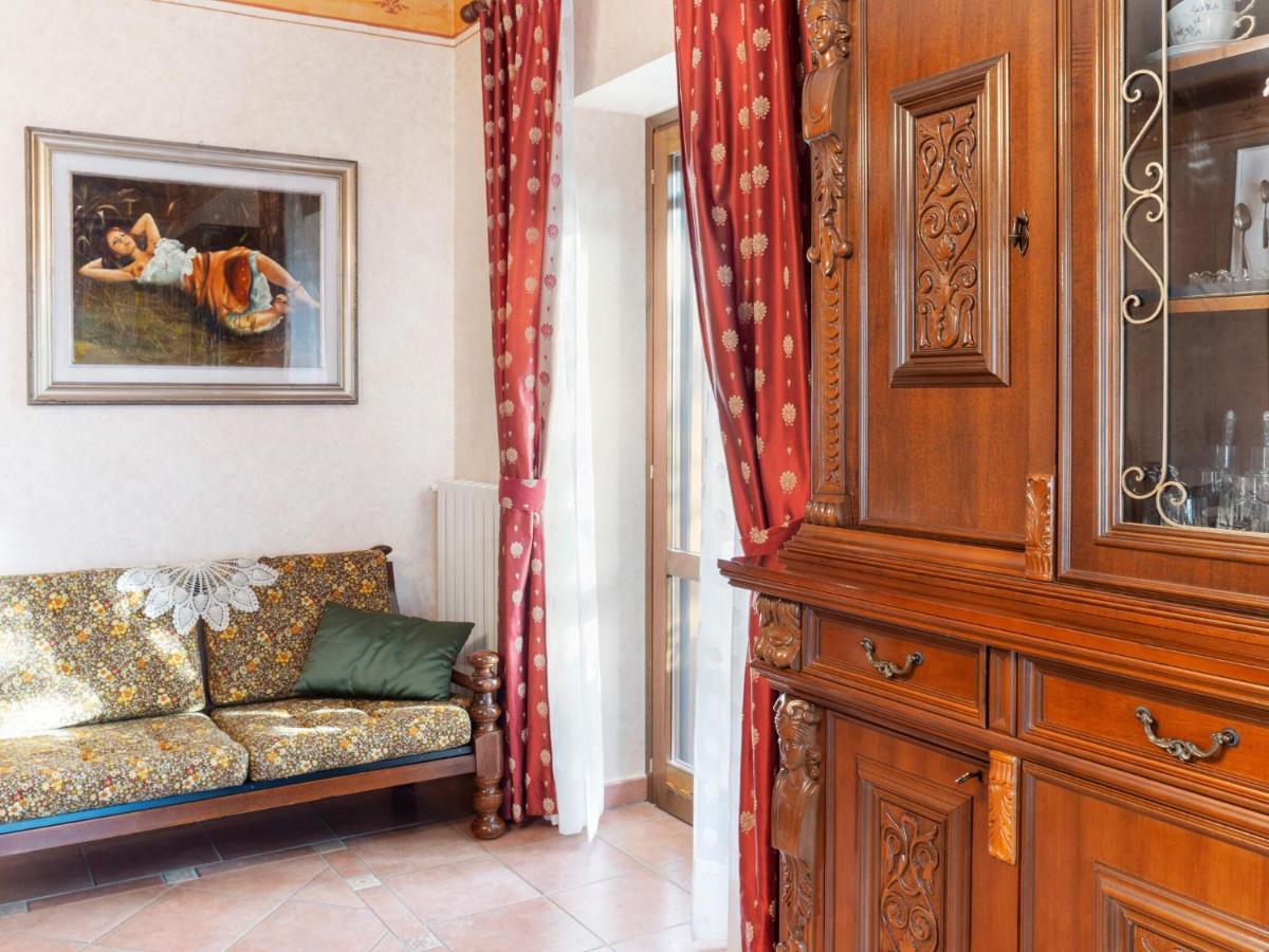 Fascinating Apartment in Tagliacozzo with Garden Esterno foto